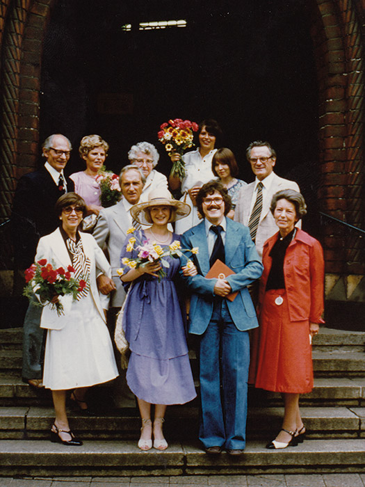 Katrin and Ralf Eder get married in July 1977. This is the only way they are able to receive an apartment together. 